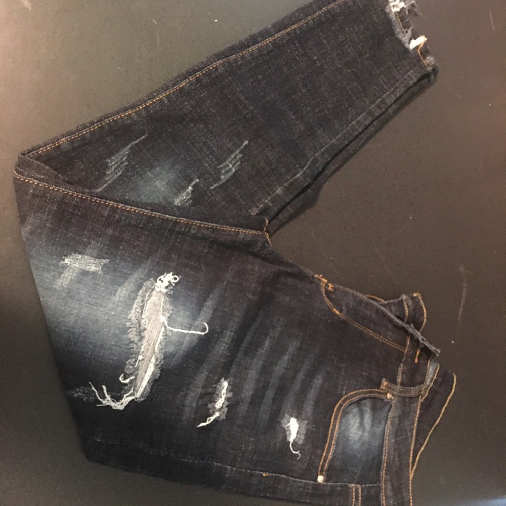 Distressed Skinny Jeans